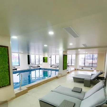 Luxury Alezzi Pool & Appartamento