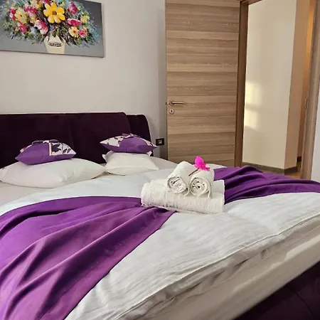 Appartamento Luxury Alezzi Pool & Năvodari