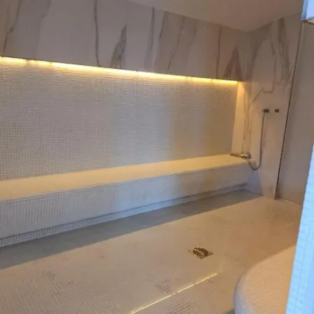 Luxury Alezzi Pool & Appartamento
